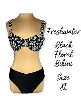 Freshwater size XL retro black and white floral bikini